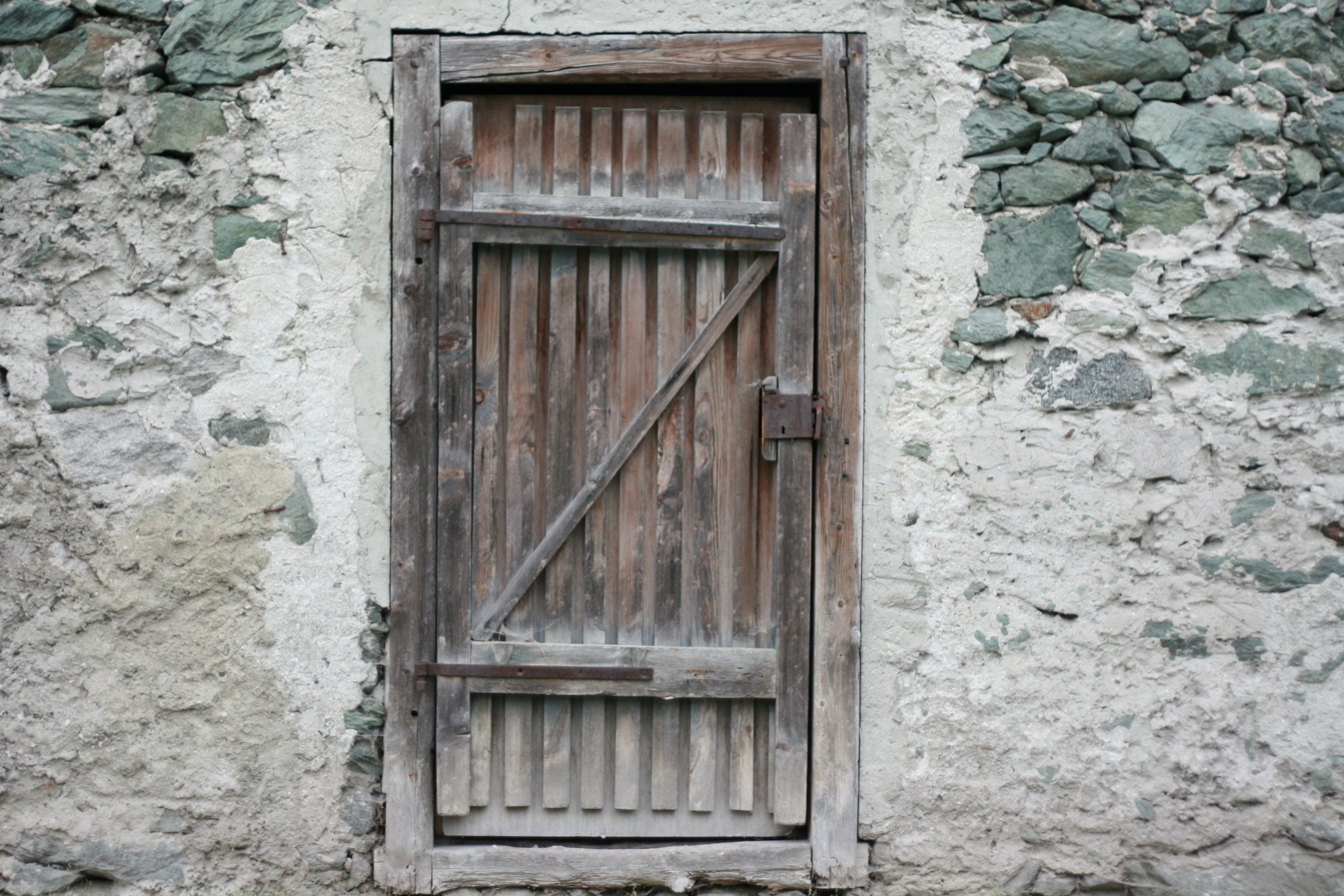 Old Wooden Doors | 3888 x 2592 · 3991 kB · jpeg